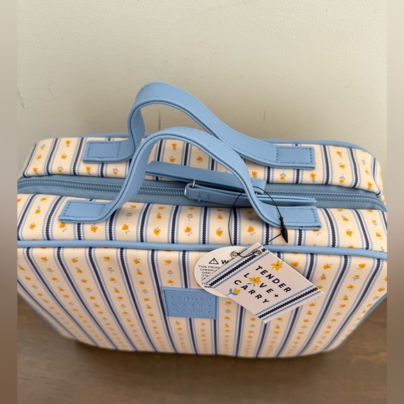 NWT • Tender Love + Carry Vintage Floral Print Hanging Travel Case Tote - Picture 6 of 10